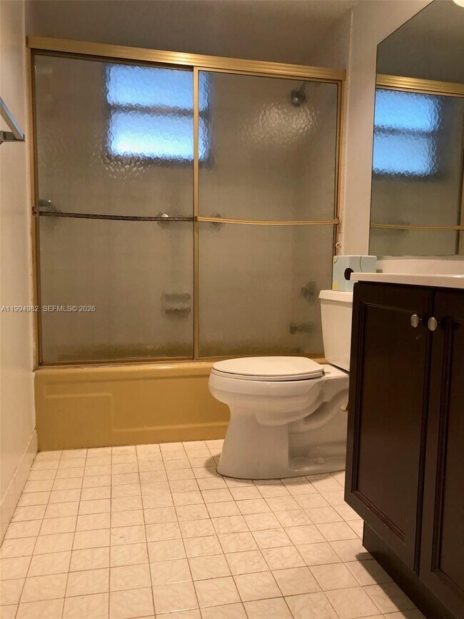 Building Photo - 404 NW 68th Ave