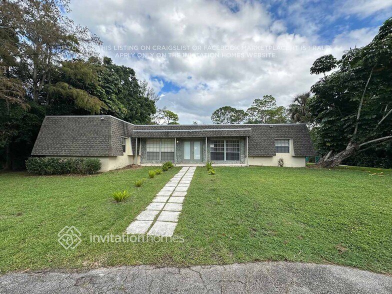 Primary Photo - 17602 Bridle Ln