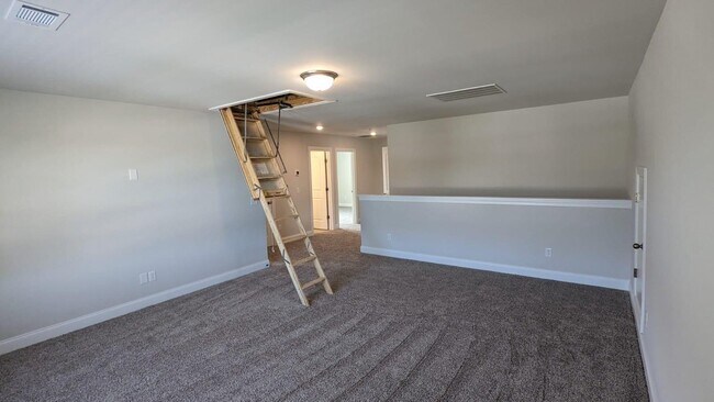 Building Photo - 1411 Alabaster Ln