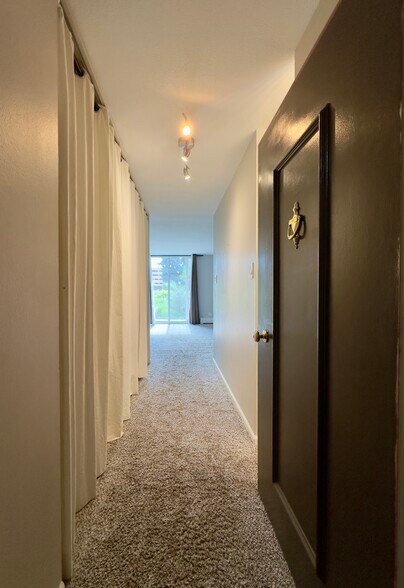 Building Photo - 955 Eudora Street #105