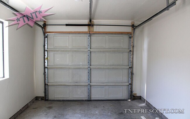 Building Photo - 1430