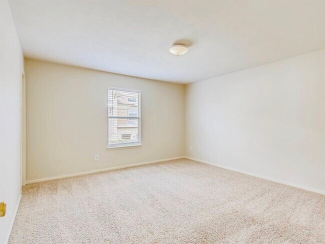 Building Photo - 24618 Cornell Park Ln