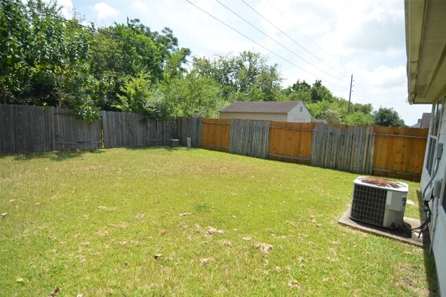 Building Photo - 3906 Pebble Garden Ln