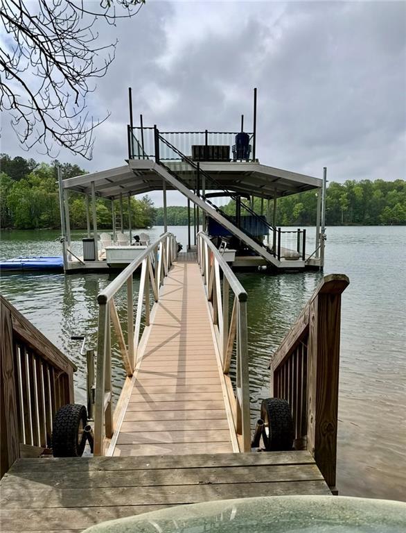 Building Photo - 8885 Bay Dr