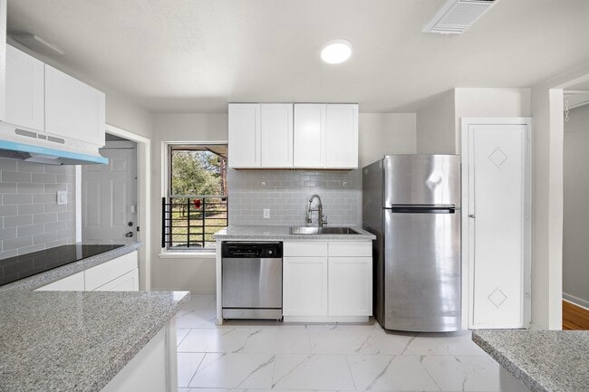 Building Photo - 3121 Chimira Ln