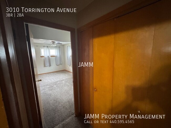 Building Photo - 3010 Torrington Ave