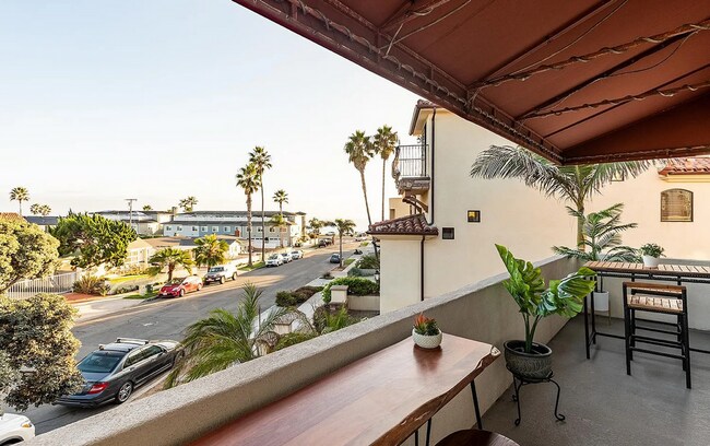 Building Photo - Luxurious Carlsbad Beach Townhouse - Your Coastal Dream Awaits!
