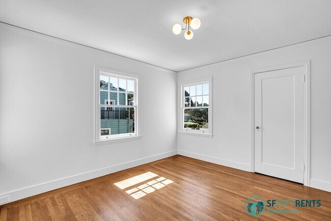 Building Photo - West Portal: Newly Remodeled Detached Sing...
