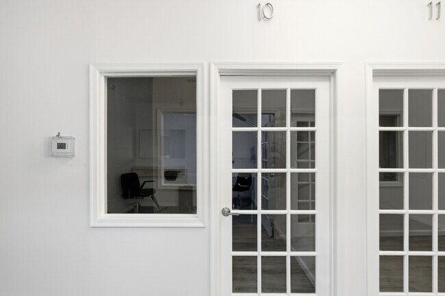 Building Photo - 4341 Park Heights Ave