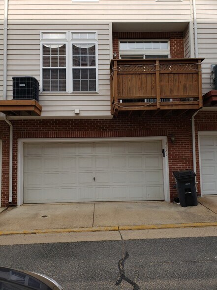Building Photo - 3685 Madison View Ln