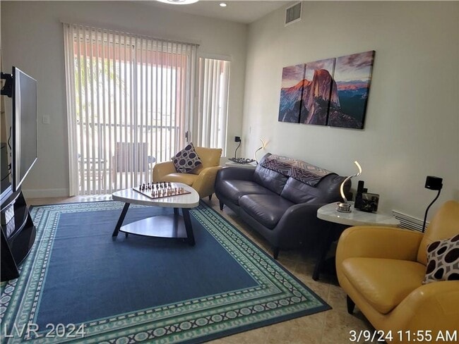 Building Photo - MIDRISE 2 BED, 2 BATH CONDO IN GUARD-GATED...