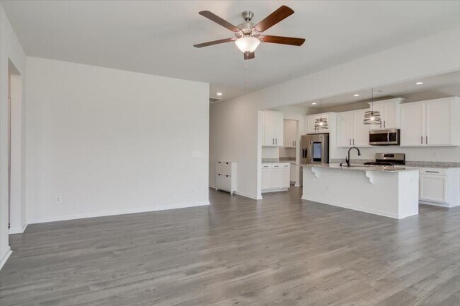 Building Photo - 6133 Whirlaway Rd