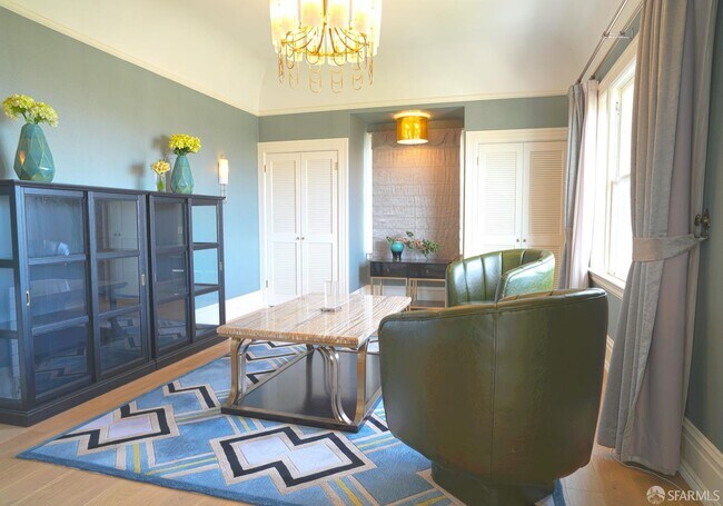 Building Photo - 2505 Divisadero St