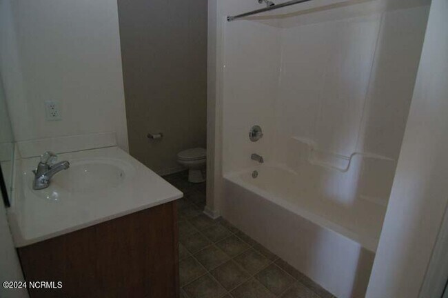 Building Photo - 1129 Turtle Creek Rd