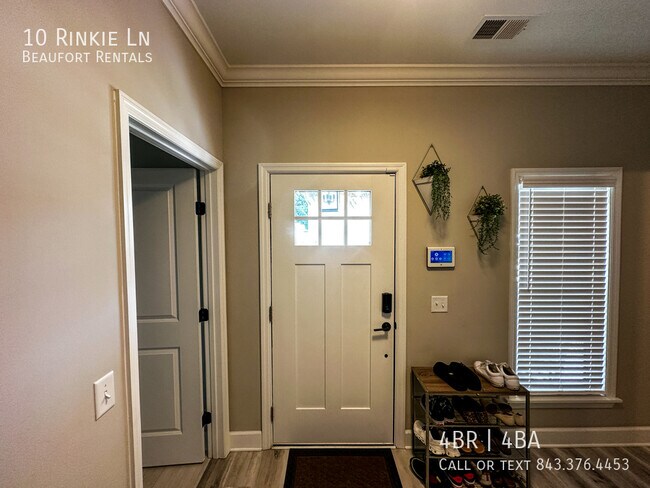 Building Photo - 10 Los Robles Rd