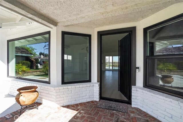 Building Photo - 28131 Florence Ln