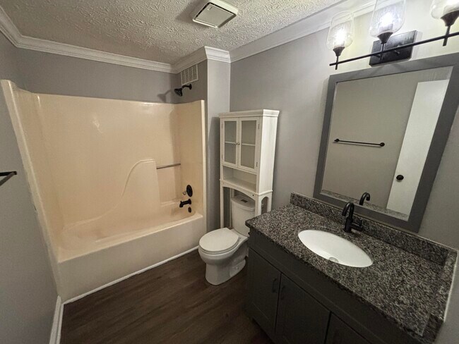 Building Photo - 575 El Paseo Pl