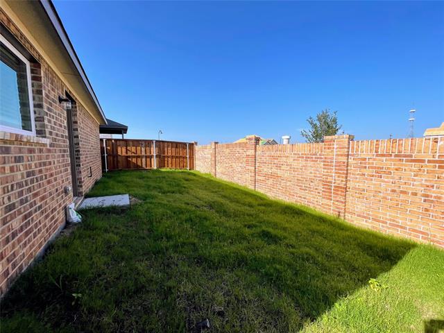 Building Photo - 2025 Dove Creek Ln