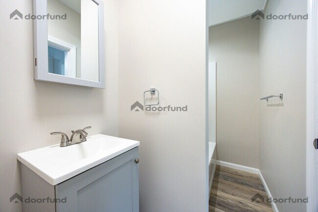 Building Photo - 3 Lyman St