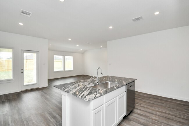 Building Photo - 1123 Briscoe Ct