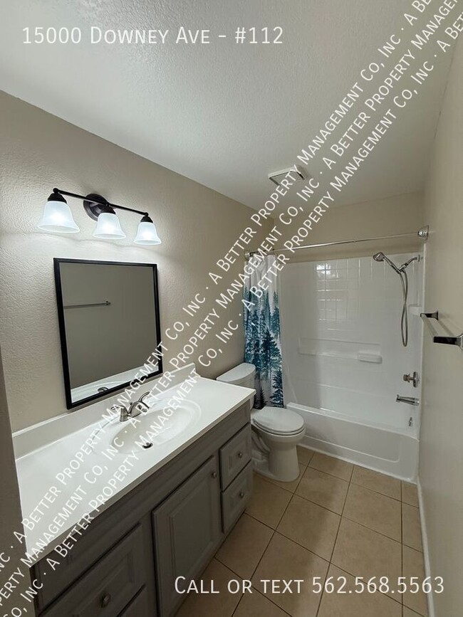 Building Photo - Front Gated 1 Bedroom Condo with AC, Dishw...