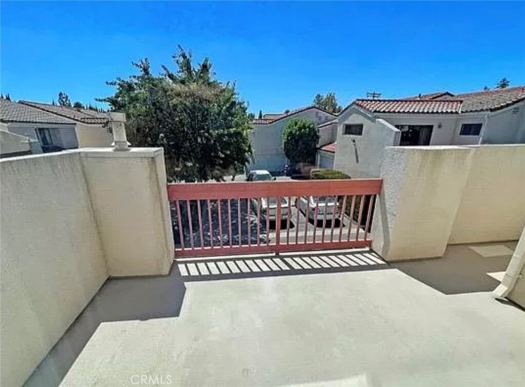 Building Photo - 10022 Reseda Blvd