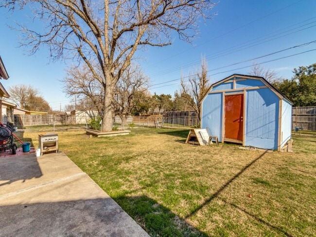 Building Photo - 1406 Ridgecrest Dr