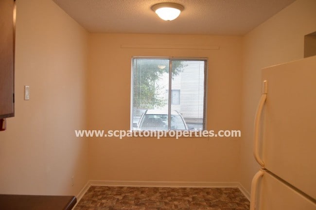 Building Photo - Lyngate Apartment