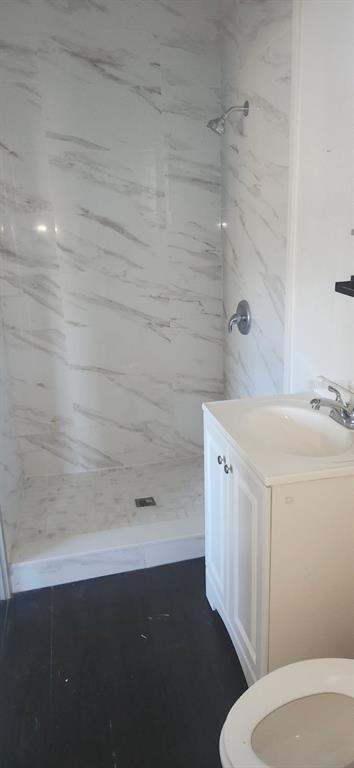 Building Photo - 1330 Pine St