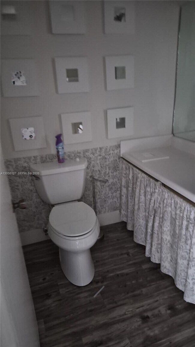 Building Photo - 2816 N 46th Ave