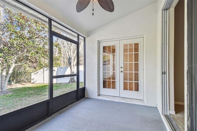 Building Photo - 15807 Leatherleaf Ln