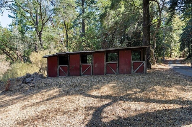 Building Photo - 17337 Debbie Rd