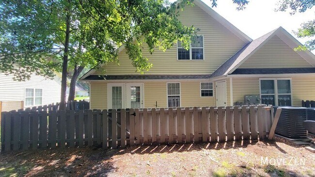 Building Photo - 319 St Rosea Rd