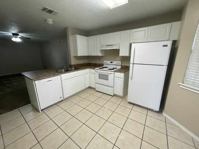 Building Photo - Downstairs Quad Located West of Frankford Near WallMart & W. Loop 289!