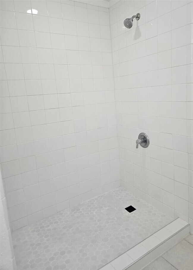 Building Photo - 1130 Concord Pl