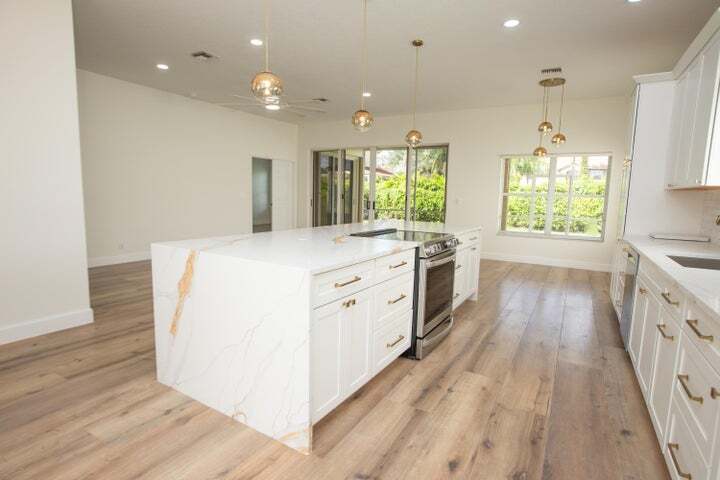 Building Photo - 10881 La Salinas Cir