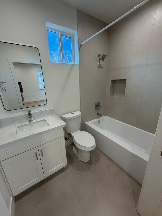 Building Photo - 2420 Kayak Alley