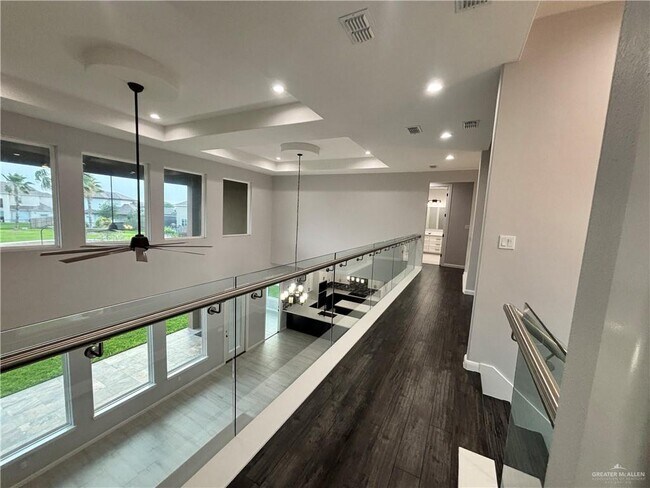 Building Photo - 33 Ensenada Ave