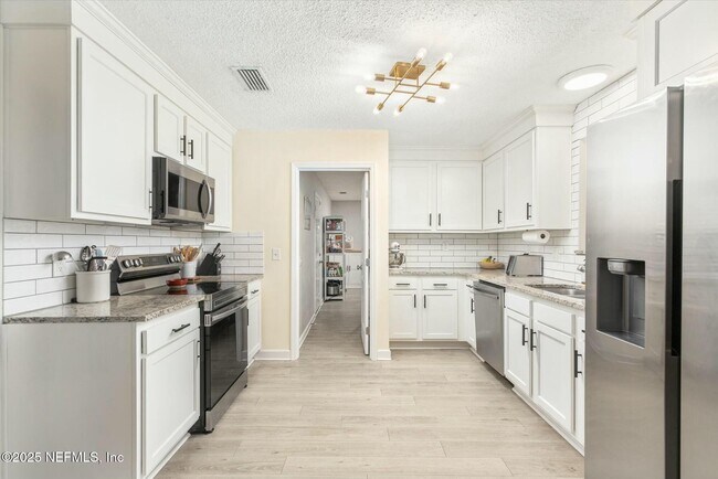 Building Photo - 3545 Tidal Marsh Dr