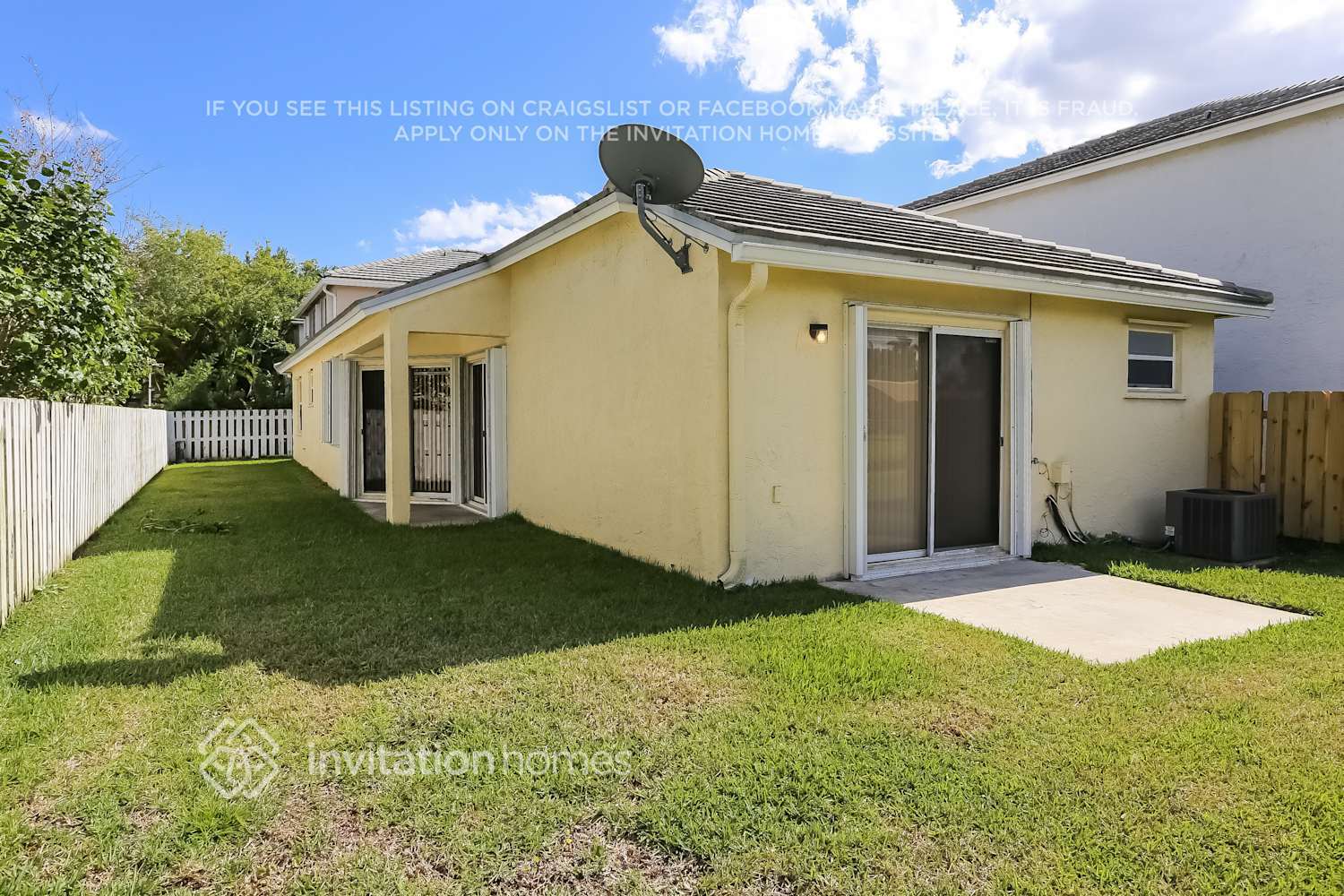 Building Photo - 9913 NW 9th Ct