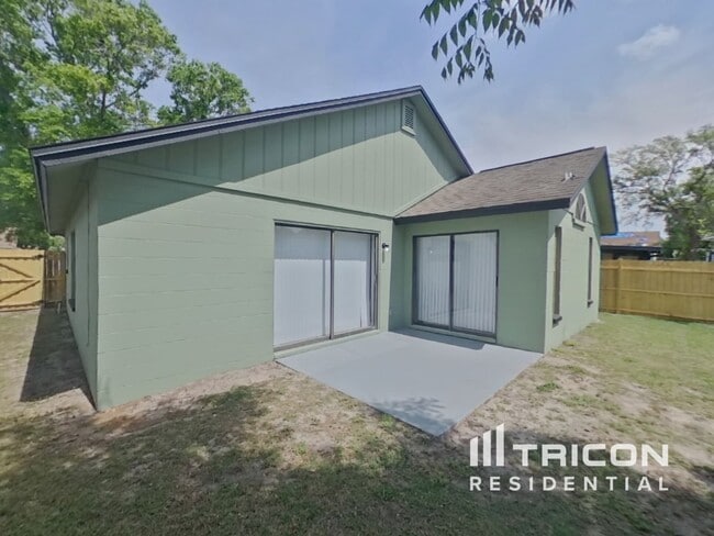 Building Photo - 5490 Friarsway Dr