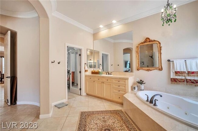 Building Photo - LUXURY HOME IN SEVEN HILLS