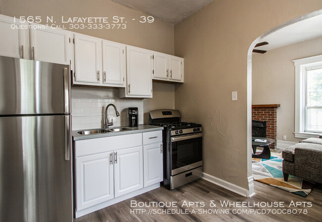 Building Photo - Boutique Apartments