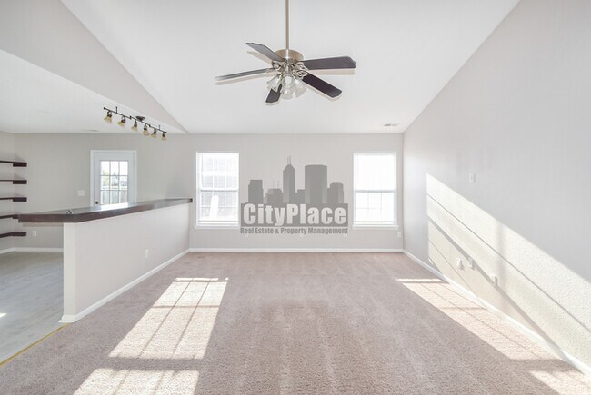 Building Photo - 5639 Wood Hollow Dr