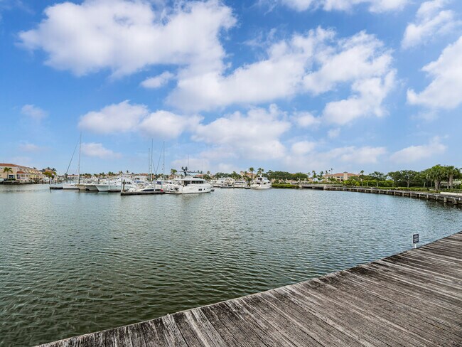 Building Photo - 5225 E Harbor Village Dr