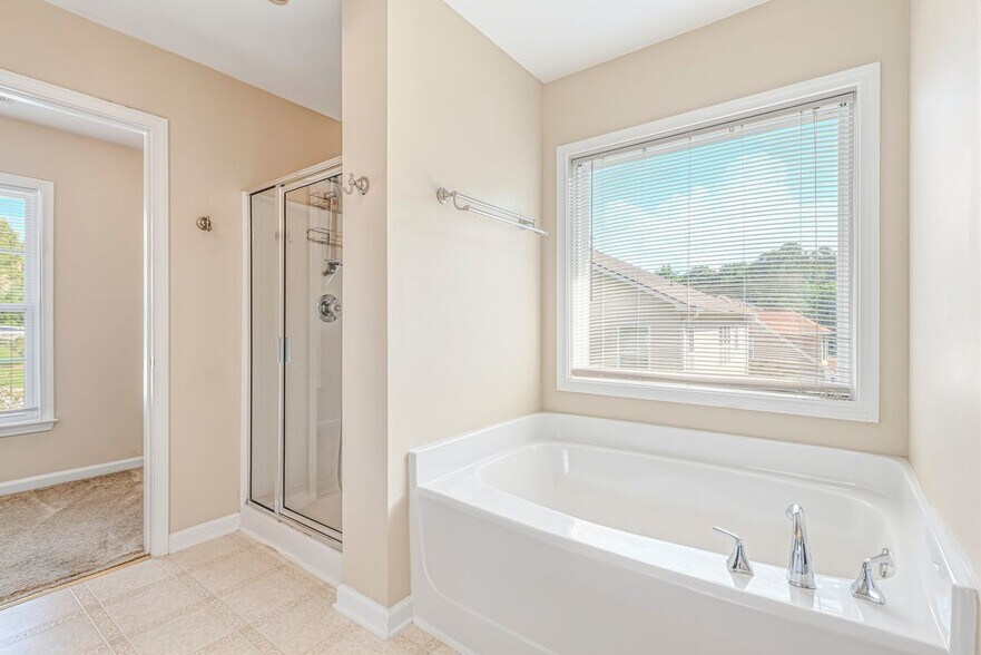 Building Photo - 1807 Preserve Creek Way