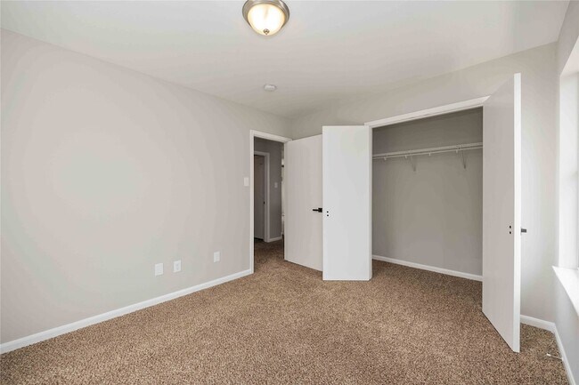 Building Photo - 2623 Skyview Glen Ct