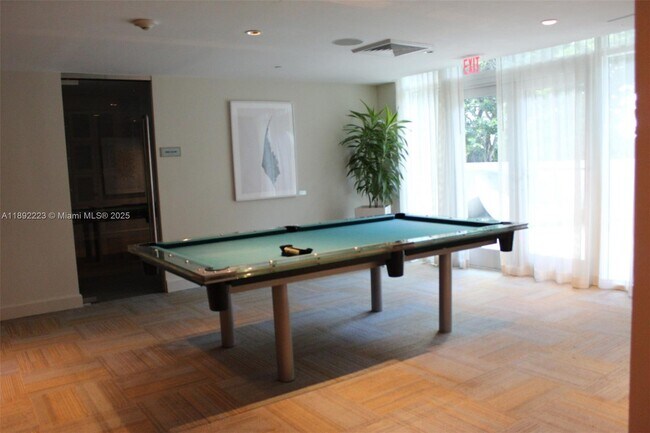 Building Photo - 951 Brickell Ave