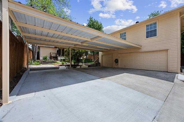 Building Photo - 8525 Briarwood Ln