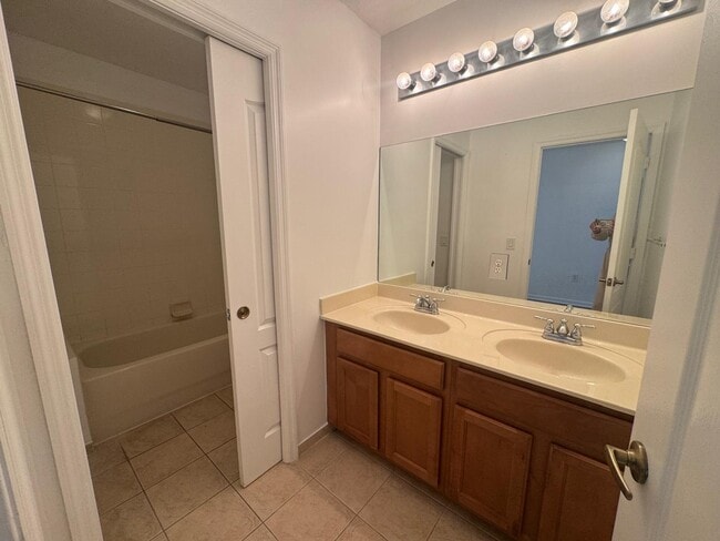 Building Photo - 14044 SW 276th Way